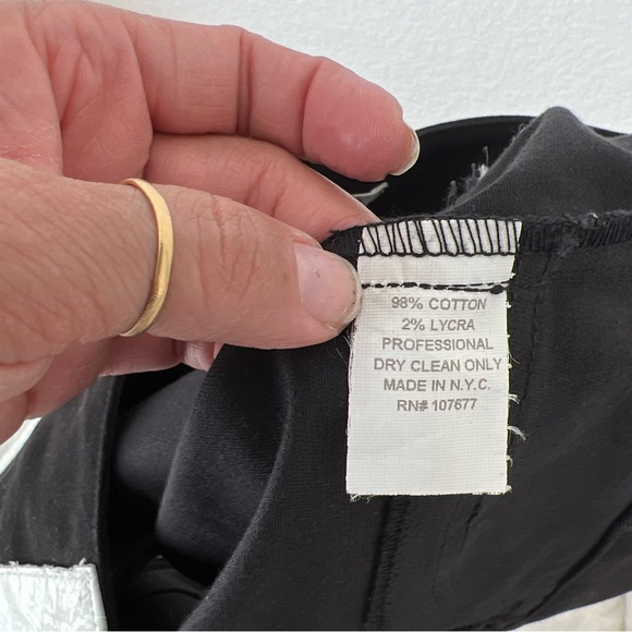 Alice + Olivia Black Mini Skirt Size 8 - Picture 7 of 8